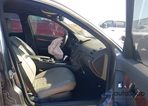 2009 Mercedes-Benz C 300 Luxury 4Matic/Sport 4Matic from USA, damaged, VIN WDDGF81X99R083692